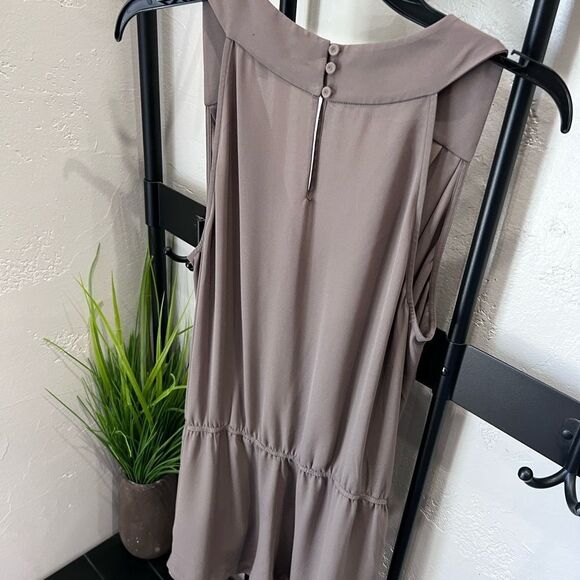 BCBGMAXAZRIA Thalia Romper Spanish Moss (Green) Size Medium - Picture 8 of 16